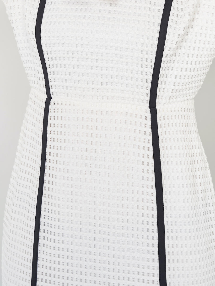 モデル：163cm（着用サイズ：FREE　着用カラー：WHT）