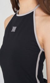 モデル：163cm（着用サイズ：FREE　着用カラー：BLK）