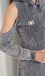 モデル：163cm（着用サイズ：FREE　着用カラー：C-GRY）