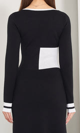 モデル：163cm（着用サイズ：FREE　着用カラー：BLK）