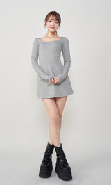 モデル：163cm（着用サイズ：FREE　着用カラー：GRY）