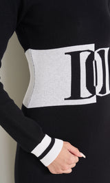 モデル：163cm（着用サイズ：FREE　着用カラー：BLK）