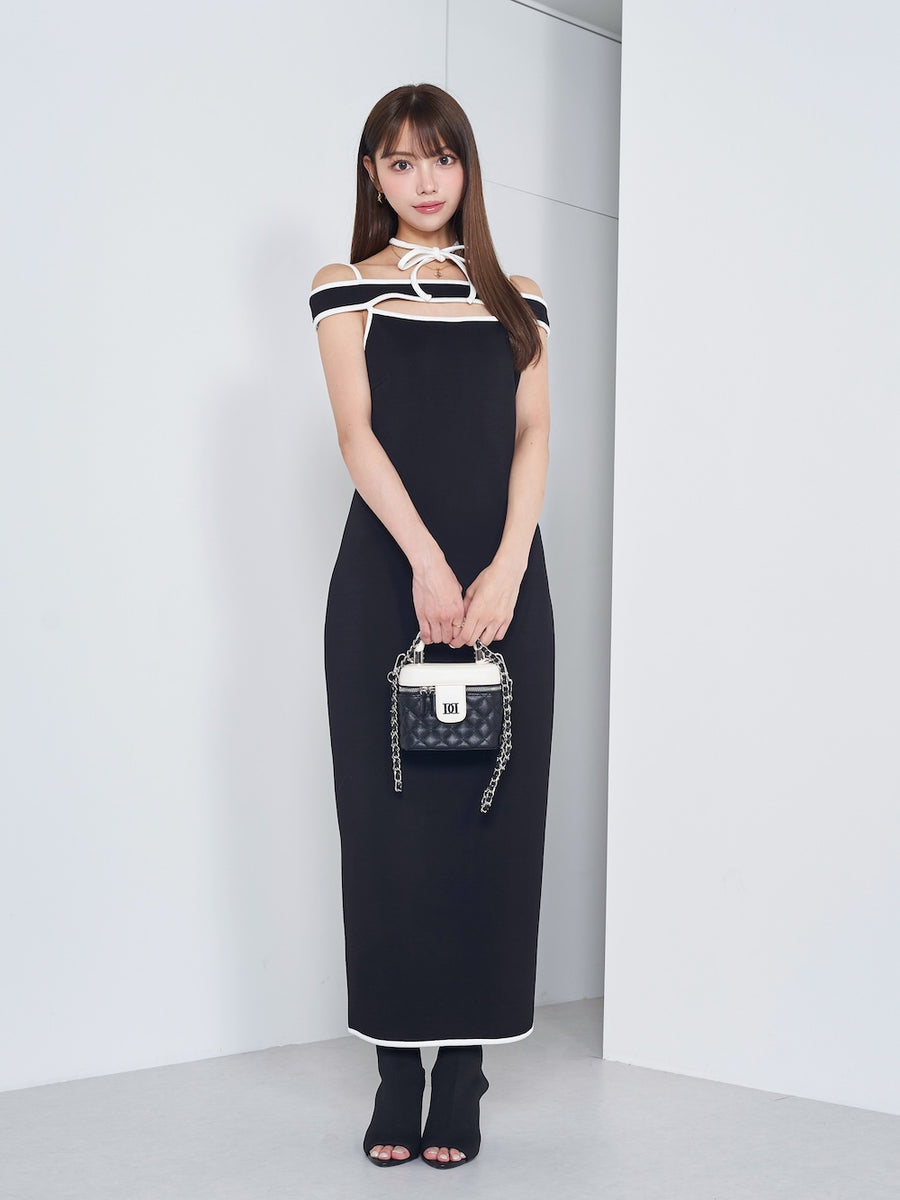 モデル：163cm（着用サイズ：FREE　着用カラー：BLK）