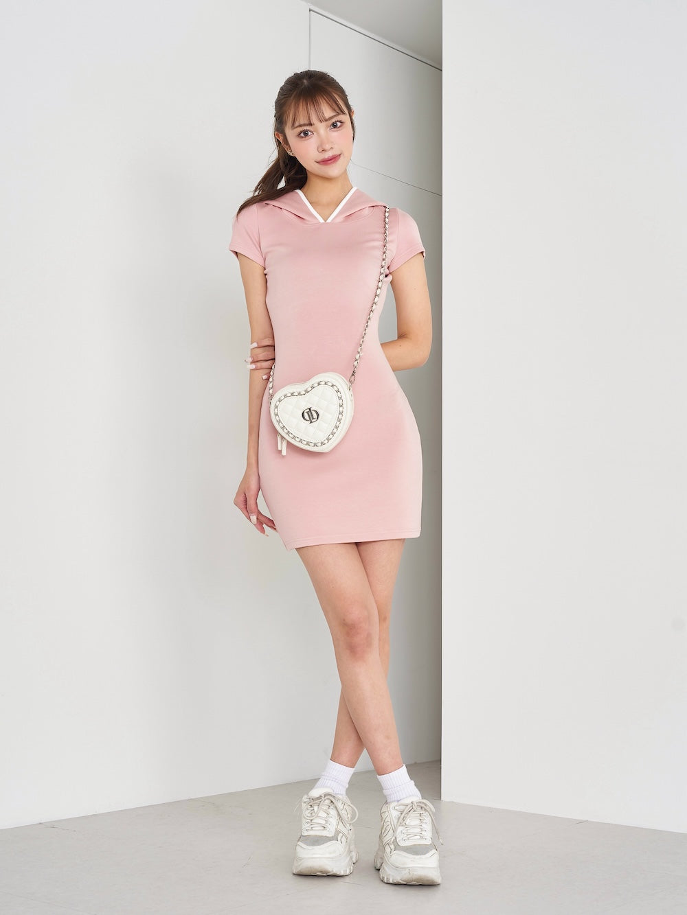 バックオープンカットミニワンピース – Darich (ダーリッチ)