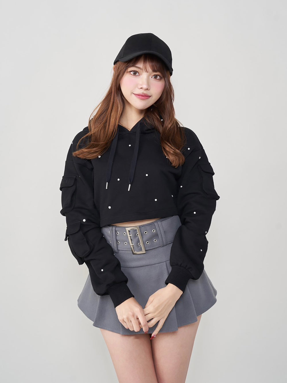モデル：163cm（着用サイズ：FREE　着用カラー：BLK）