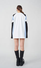 モデル：163cm（着用サイズ：FREE　着用カラー：WHT）