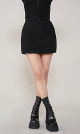 モデル：163cm（着用サイズ：FREE　着用カラー：BLK）