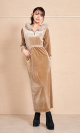 モデル：163cm（着用サイズ：FREE　着用カラー：BEG）