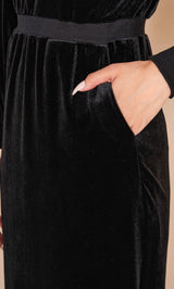 モデル：163cm（着用サイズ：FREE　着用カラー：BLK）