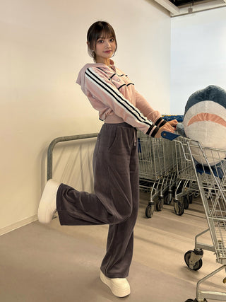 モデル：163cm（着用サイズ：FREE　着用カラー：PNK）