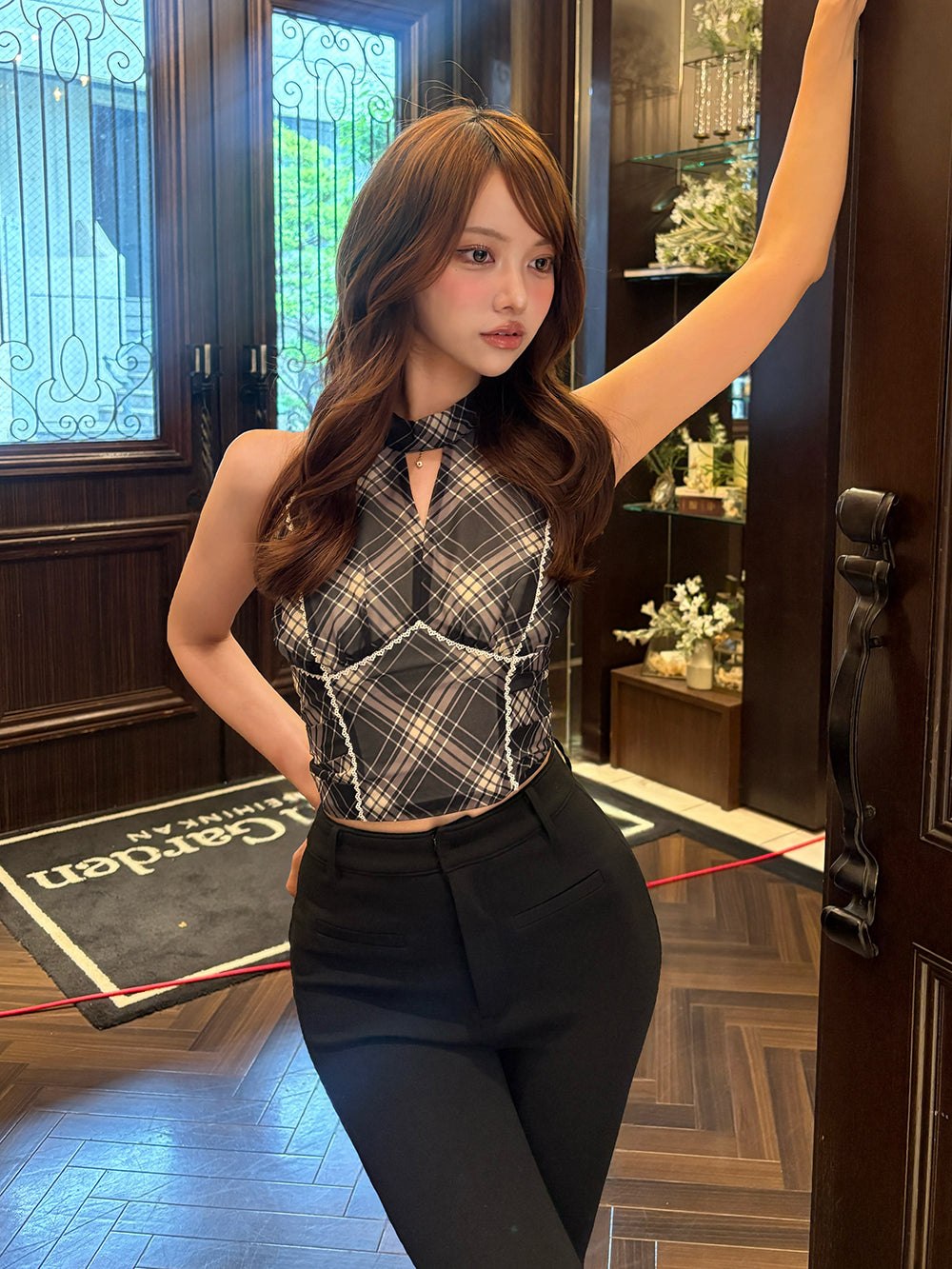 モデル：163cm（着用サイズ：FREE　着用カラー：BLK）