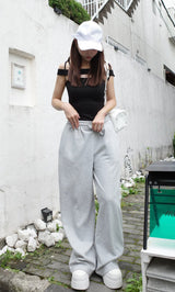 モデル：163cm（着用サイズ：FREE　着用カラー：GRY）