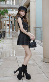 モデル：163cm（着用サイズ：FREE　着用カラー：BLK）
