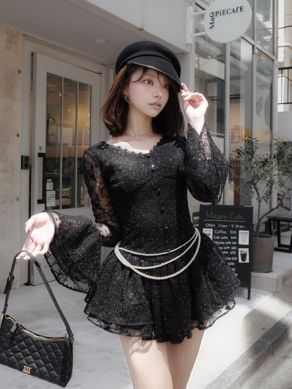 モデル：163cm（着用サイズ：FREE　着用カラー：BLK）
