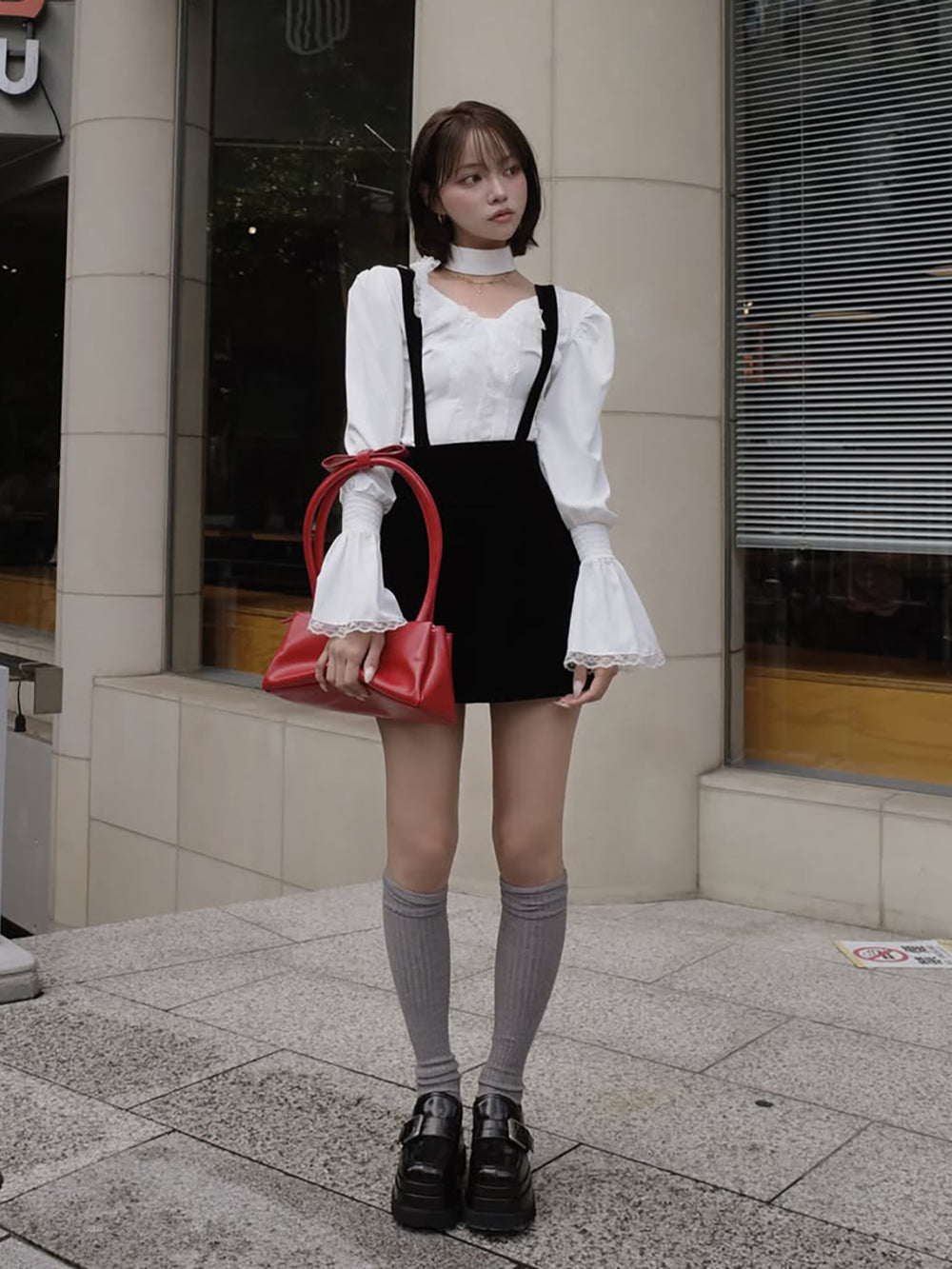 モデル：163cm（着用サイズ：FREE　着用カラー：BLK）