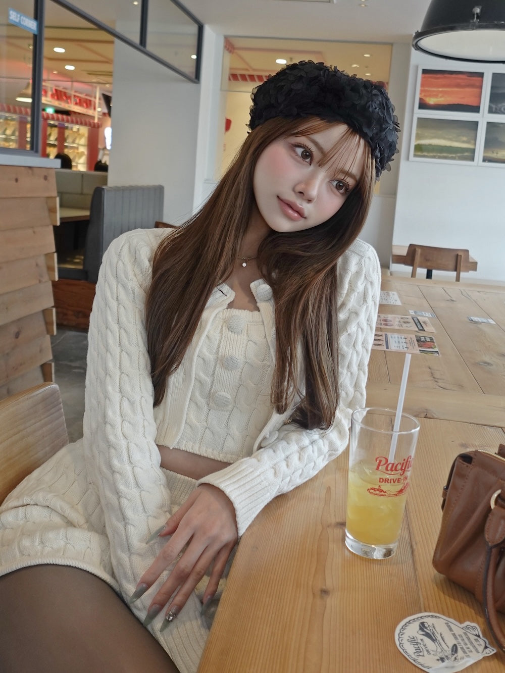 サイズ：FREE　カラー：BLK