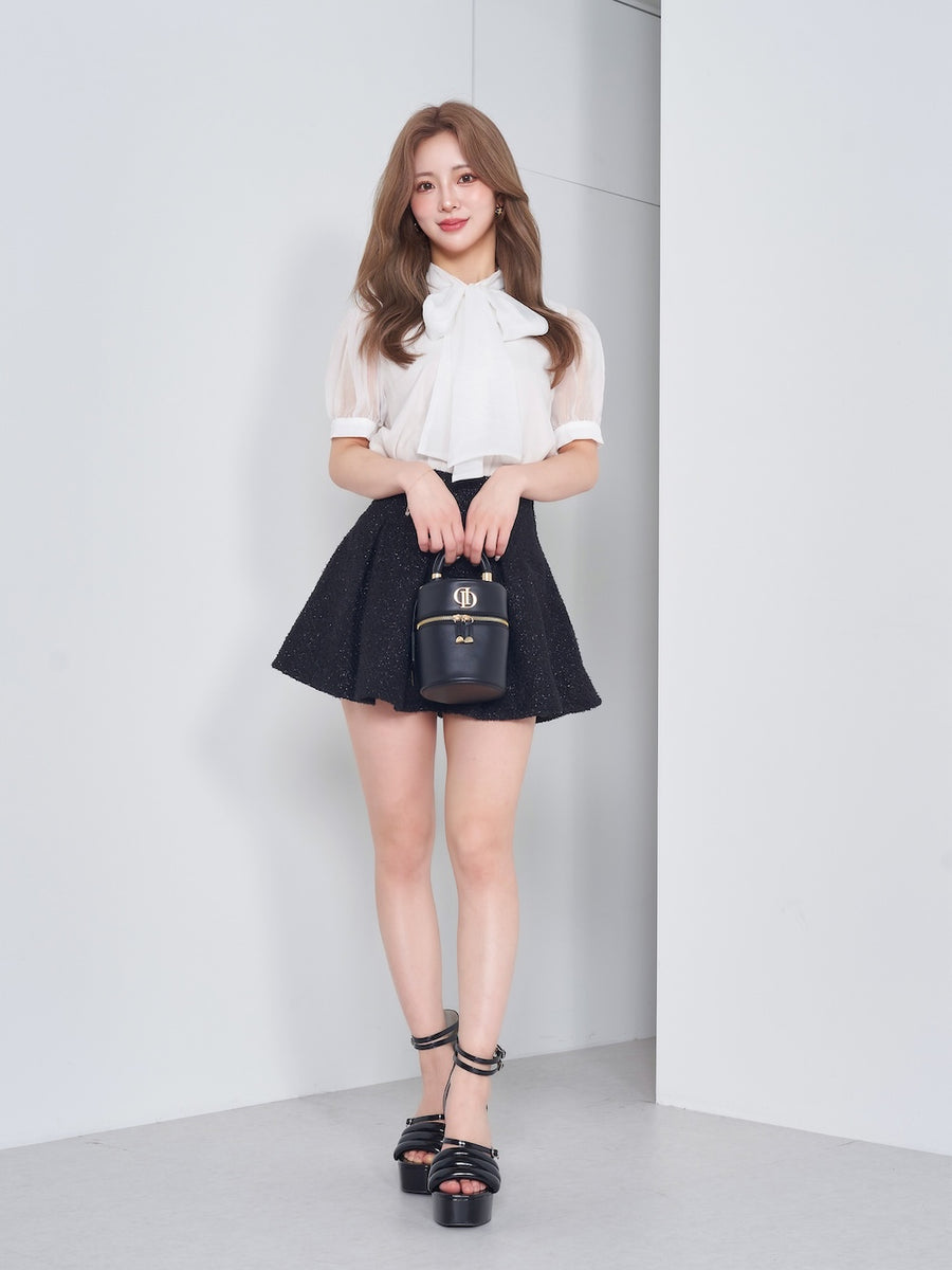 モデル：158cm（着用サイズ：S　着用カラー：BLK）