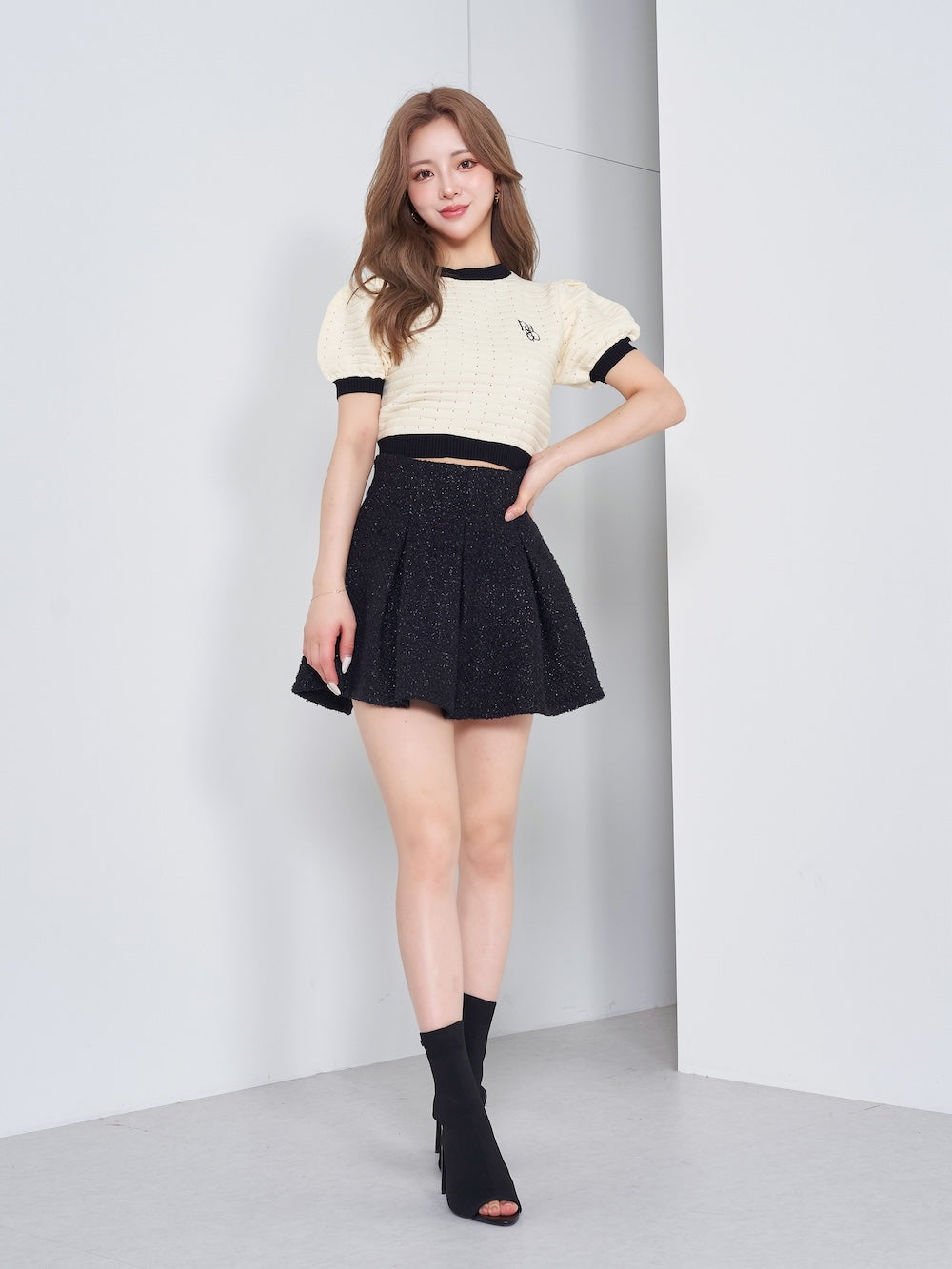 モデル：158cm（着用サイズ：S　着用カラー：BLK）