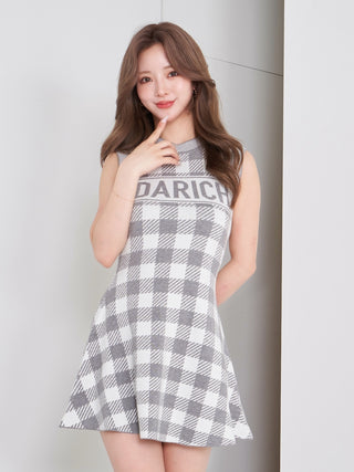 モデル：158cm（着用サイズ：FREE　着用カラー：GRY）