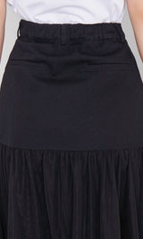 モデル：163cm（着用サイズ：FREE　着用カラー：BLK）