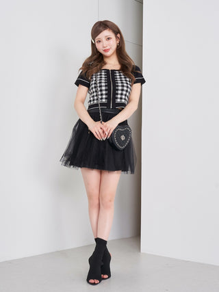 モデル：158cm（着用サイズ：FREE　着用カラー：BLK）