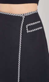 モデル：158cm（着用サイズ：S　着用カラー：BLK）