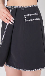 モデル：158cm（着用サイズ：S　着用カラー：BLK）