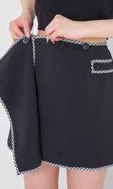 モデル：158cm（着用サイズ：S　着用カラー：BLK）