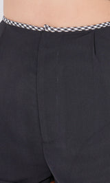 モデル：158cm（着用サイズ：S　着用カラー：BLK）