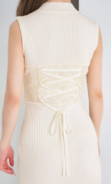 モデル：158cm（着用サイズ：FREE　着用カラー：IVO）