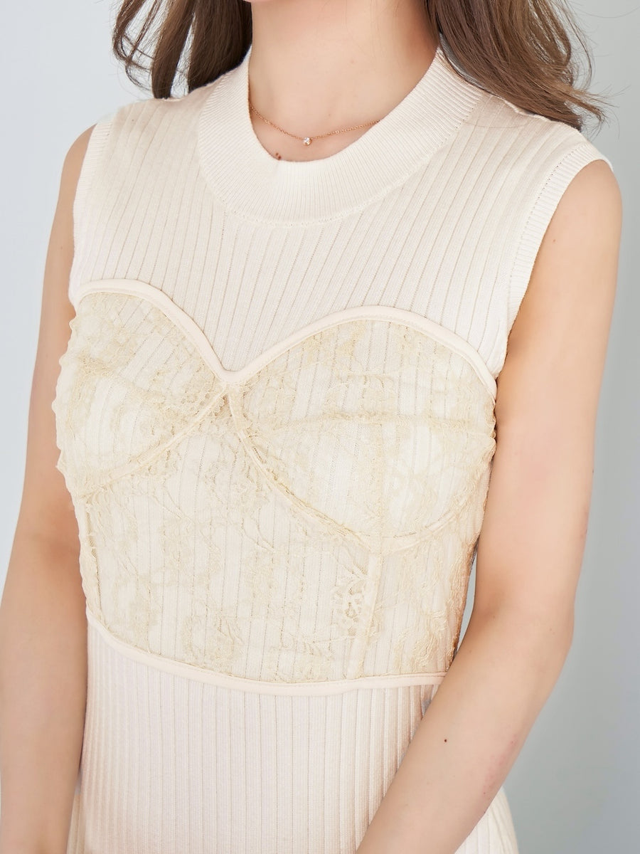 モデル：158cm（着用サイズ：FREE　着用カラー：IVO）