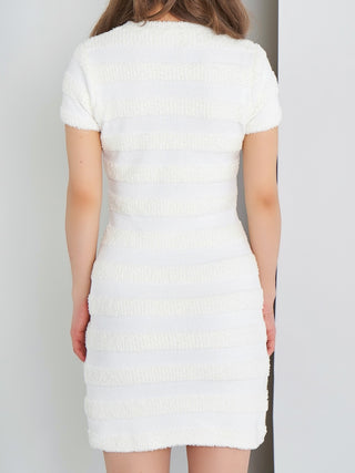 モデル：158cm（着用サイズ：FREE　着用カラー：WHT）