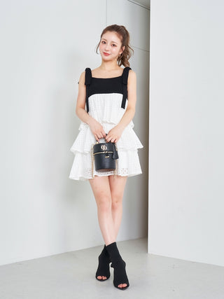 モデル：158cm（着用サイズ：FREE　着用カラー：BLK）