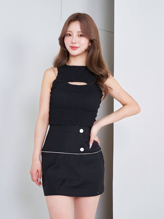 モデル：158cm（着用サイズ：FREE　着用カラー：BLK）
