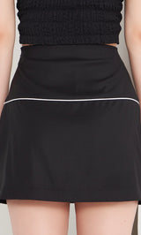 モデル：158cm（着用サイズ：S　着用カラー：BLK）