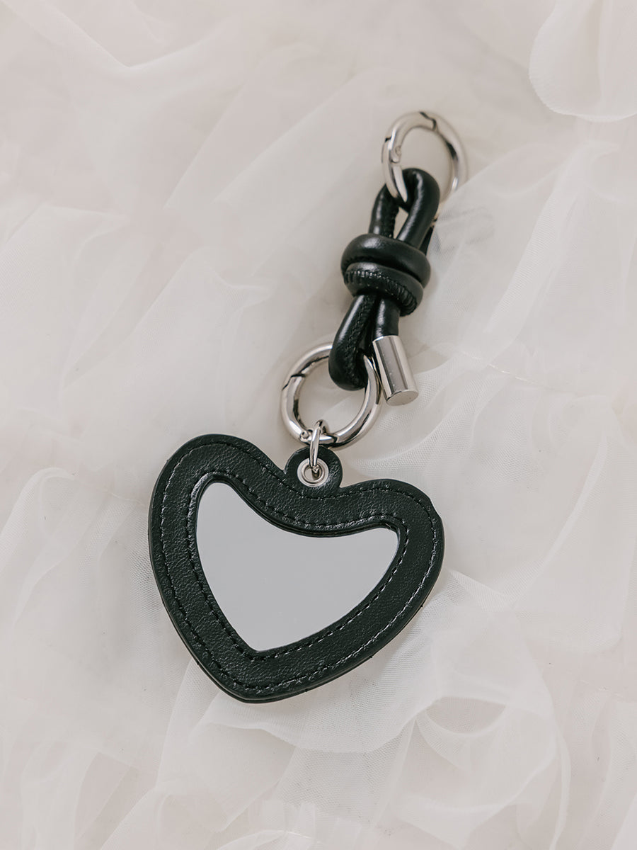 [Novelty] Heart Logo Multi Charm