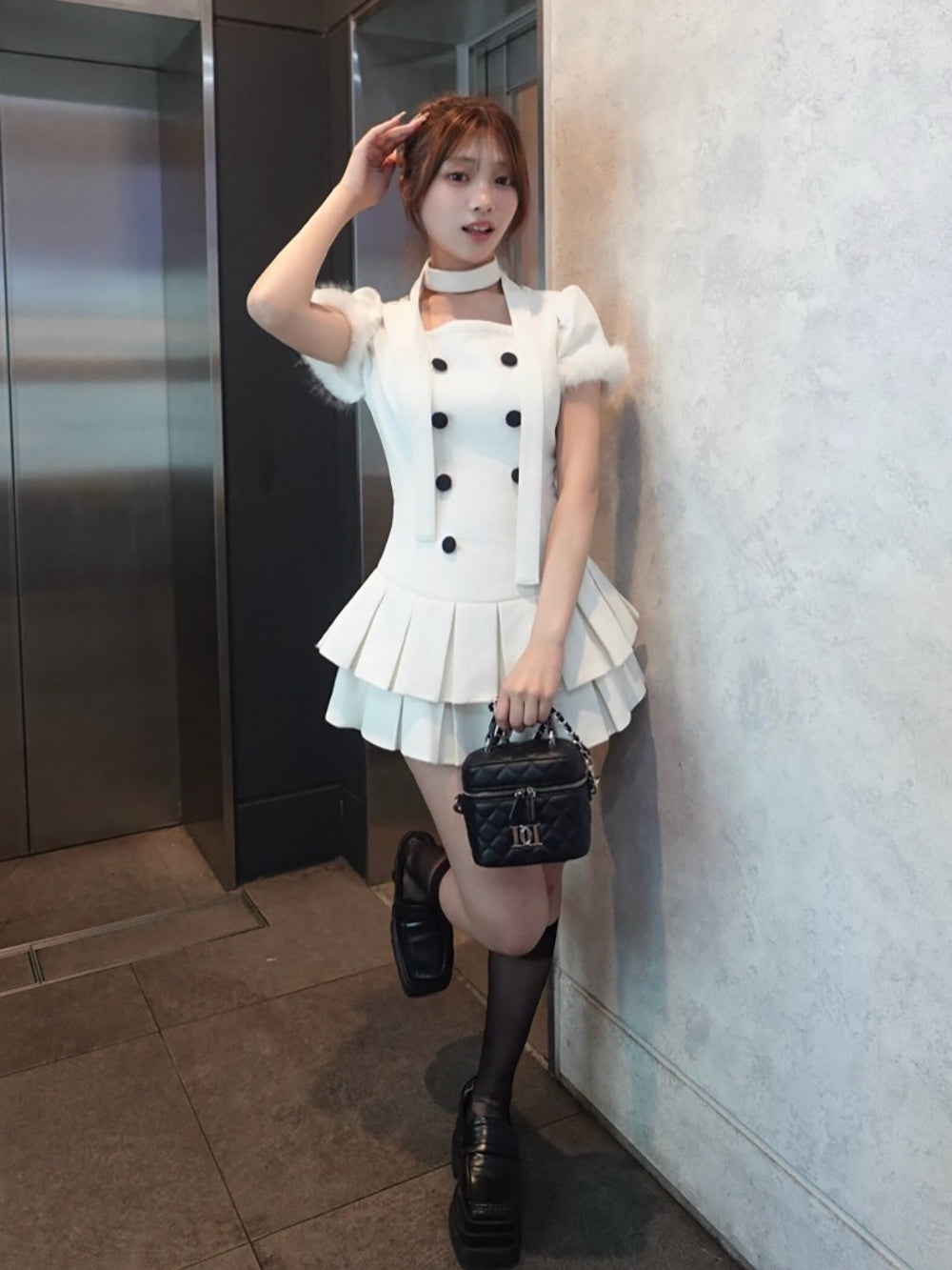 モデル：162cm（着用サイズ：FREE　着用カラー：IVO）