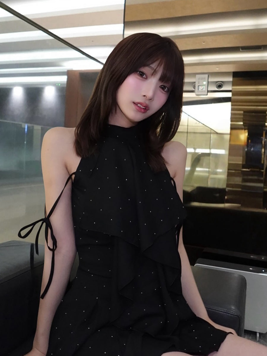 モデル：162cm（着用サイズ：FREE　着用カラー：BLK）