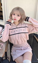 モデル：155cm（着用サイズ：FREE　着用カラー：PNK）