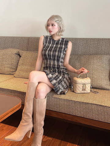 モデル：155cm（着用サイズ：FREE　着用カラー：NVY）