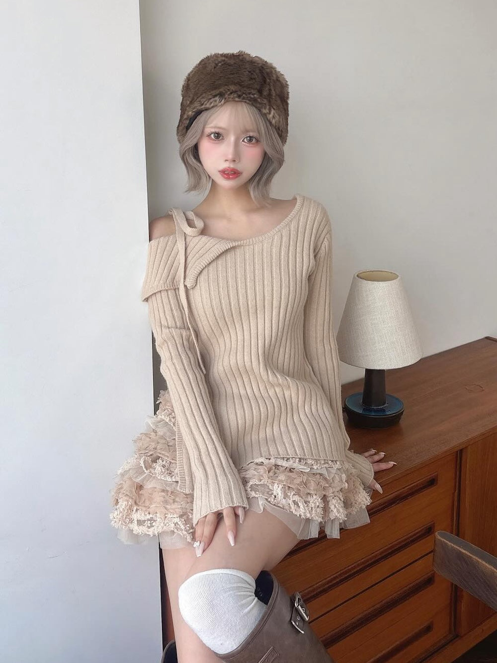 モデル：155cm（着用サイズ：FREE　着用カラー：BEG）