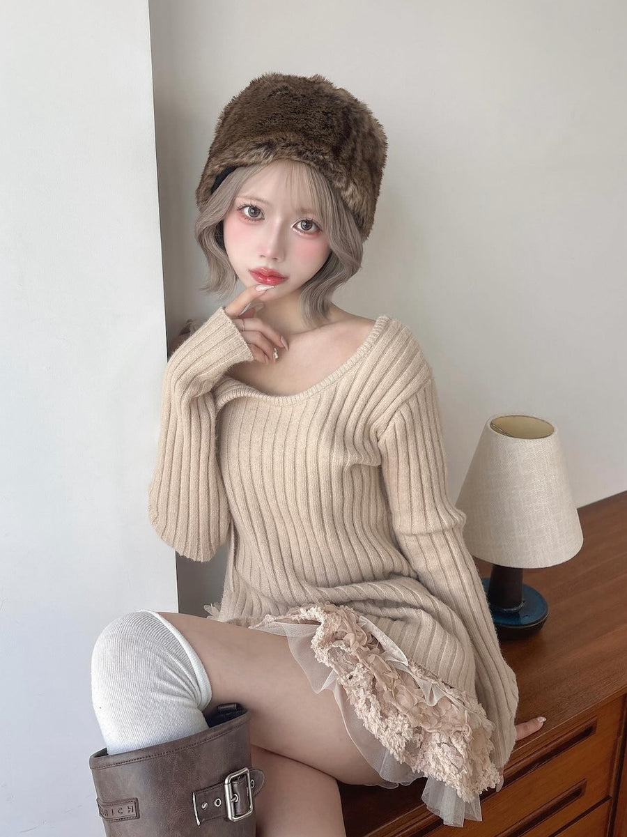 モデル：155cm（着用サイズ：FREE　着用カラー：BEG）