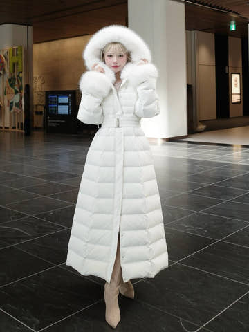 モデル：155cm（着用サイズ：XS　着用カラー：WHT）