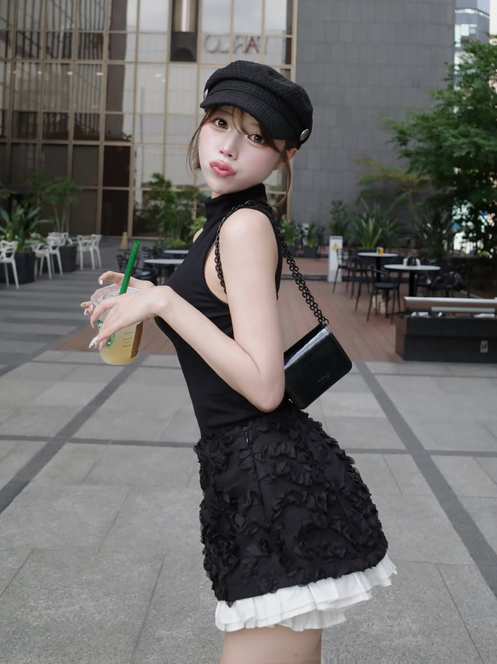 モデル：155cm（着用サイズ：FREE　着用カラー：BLK）