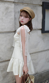 モデル：155cm（着用サイズ：FREE　着用カラー：IVO）