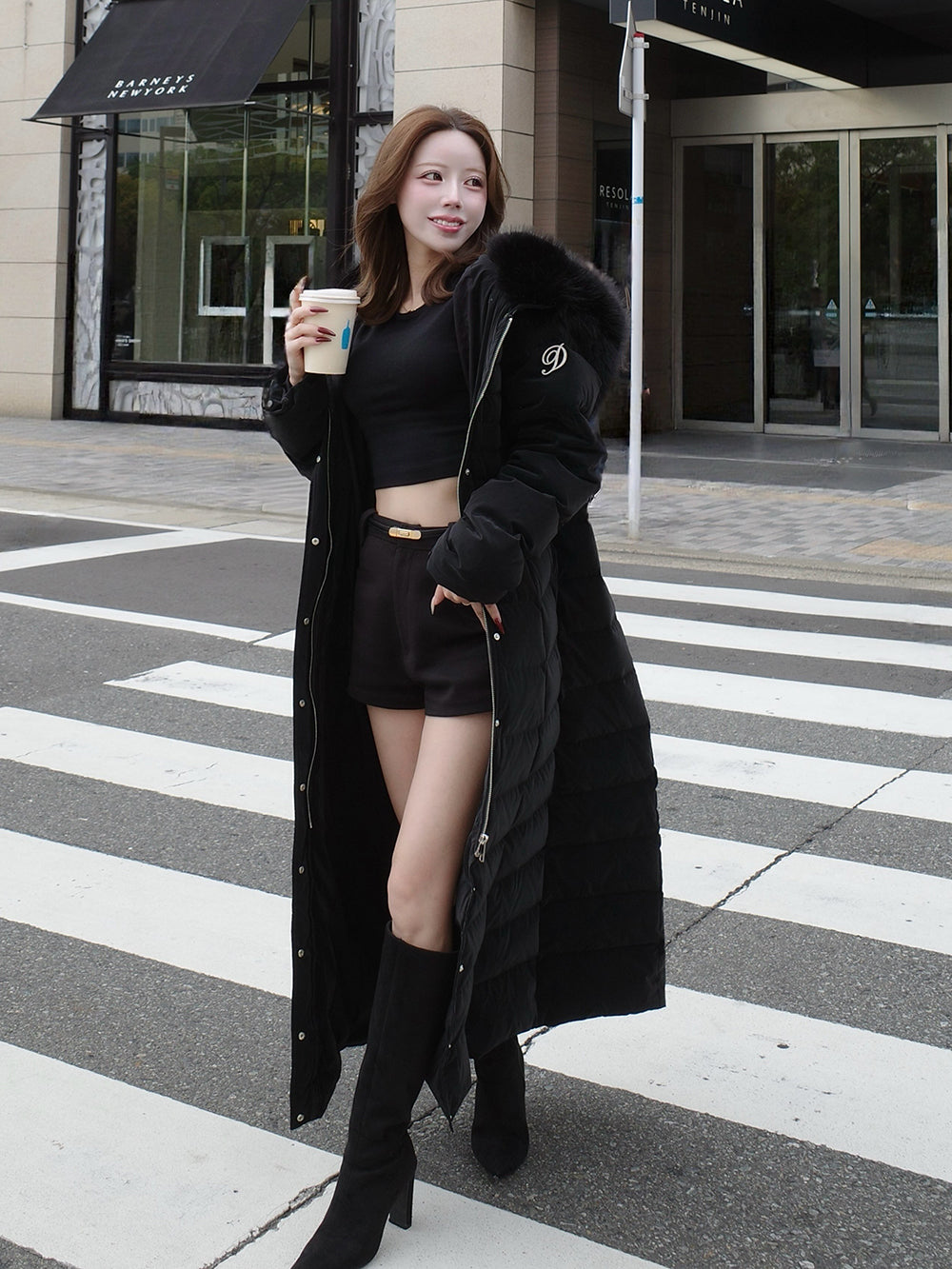 モデル：155cm（着用サイズ：XS　着用カラー：BLK）