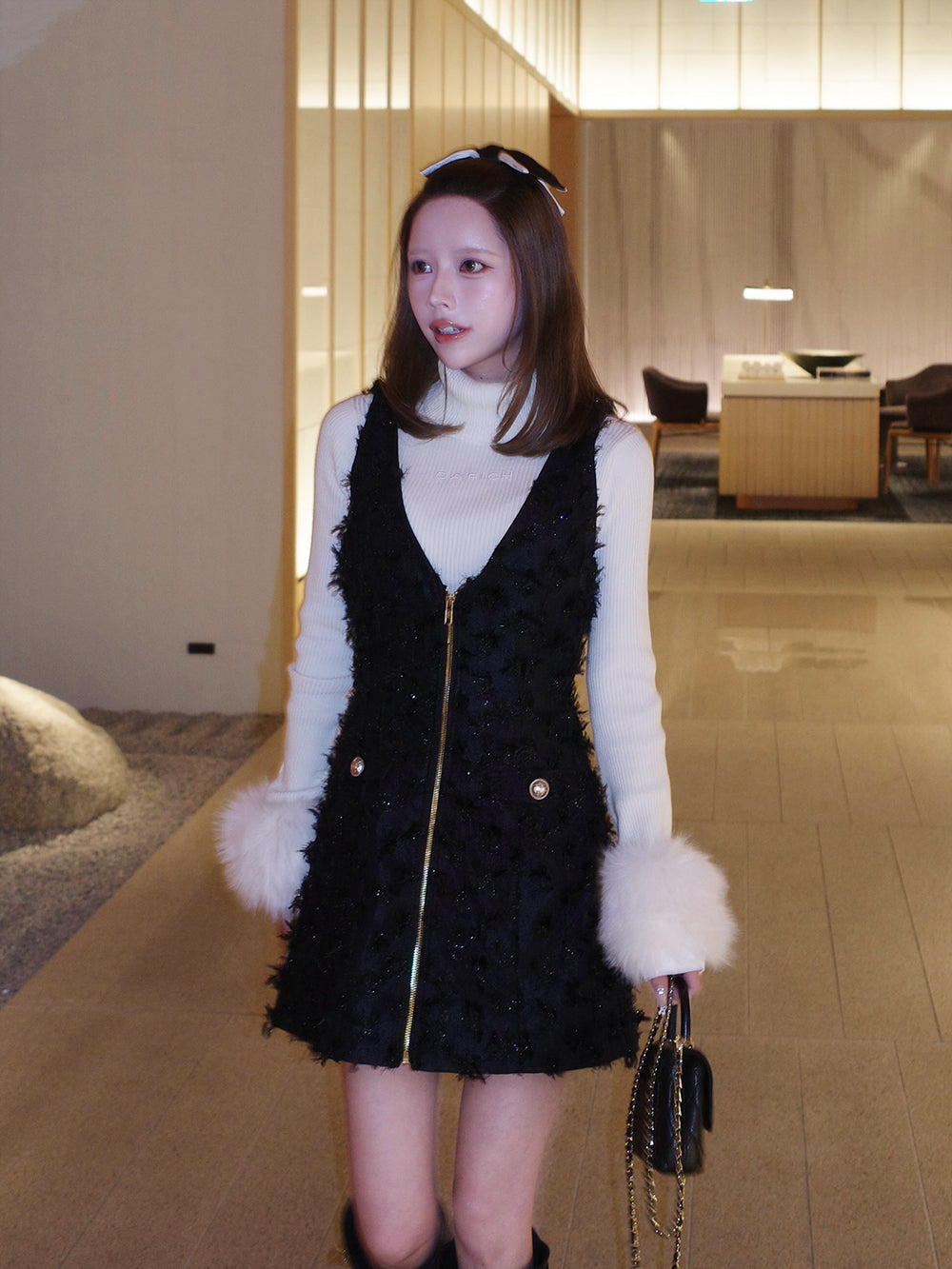 モデル：155cm（着用サイズ：S　着用カラー：BLK）