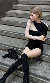 モデル：155cm（着用サイズ：FREE　着用カラー：BLK）