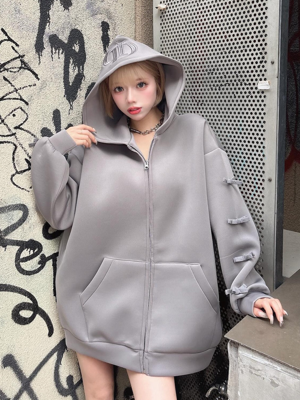 モデル：155cm（着用サイズ：FREE　着用カラー：GRY）