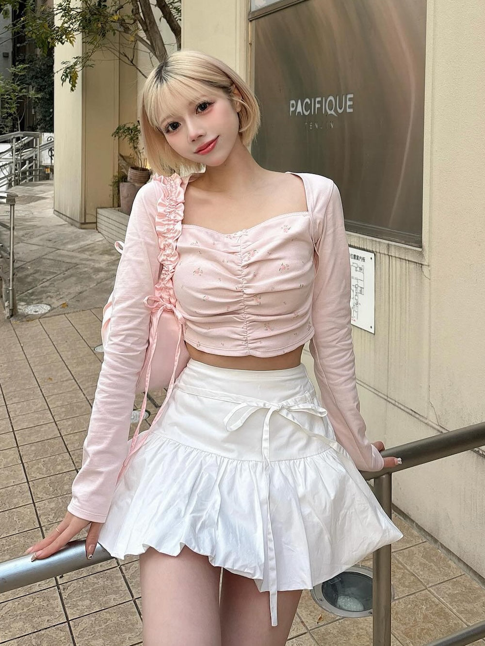 モデル：155cm（着用サイズ：FREE　着用カラー：WHT）